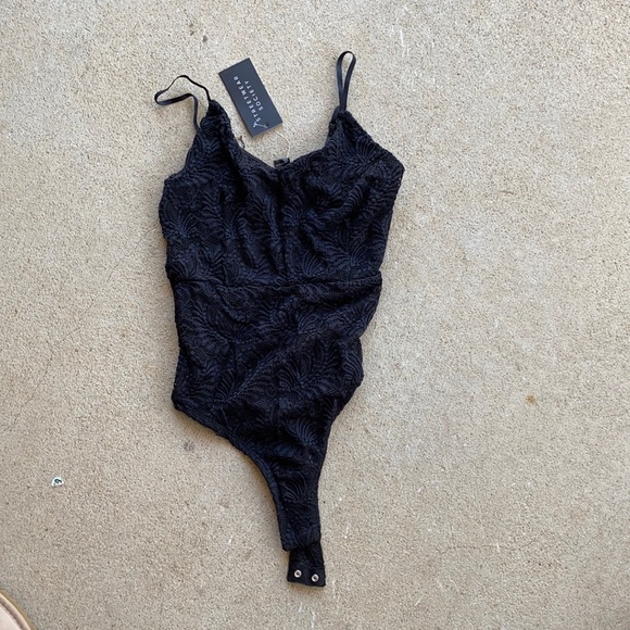 Lace body suit - Picture 1 of 2